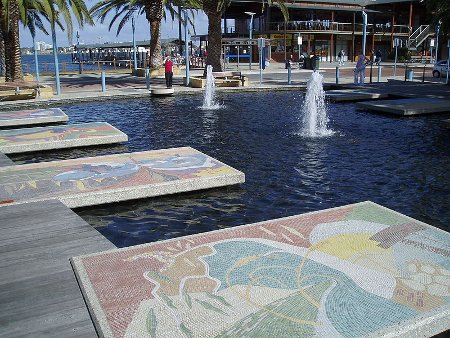 swan-bells-barrack-street-jetty-450